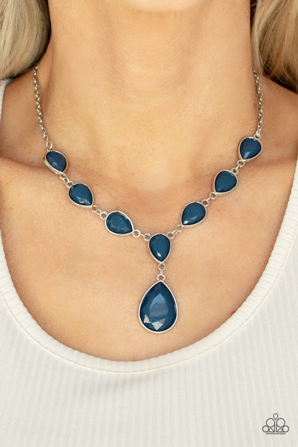 Paparazzi blue sale necklace