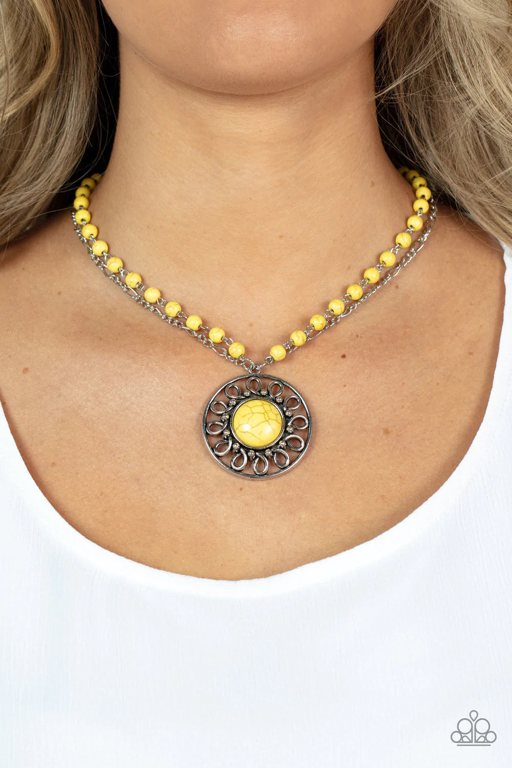 cortar complejidad lino Sahara Suburb - Yellow and Silver Necklace - Paparazzi Accessories –  Bejeweled Accessories By Kristie