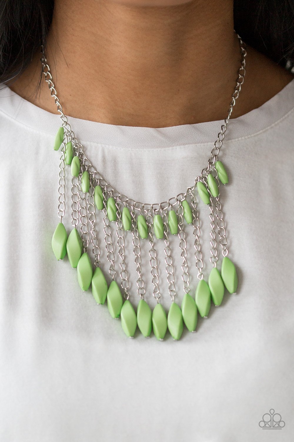 Green necklace deals paparazzi